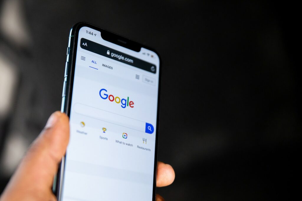 Google search open on a smartphone for AI Overviews